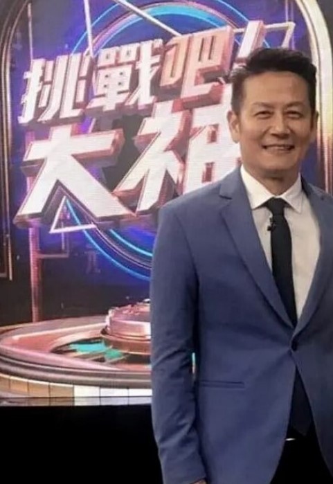 李雅合集这妞真是太欲了怎么看都让人欲罢不能这里还有中下集 - 精东娱乐